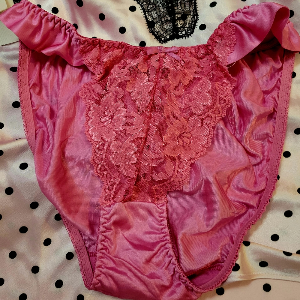 VINTAGE JACYLYN SMITH  Elegant Pink Lace Women's Panties